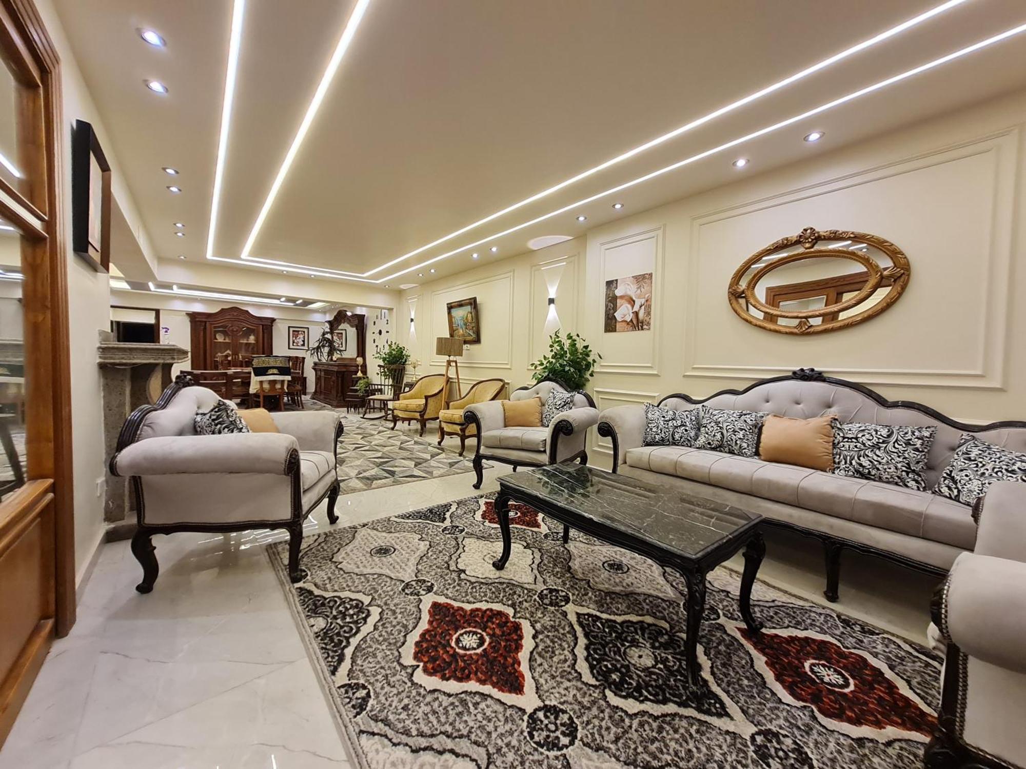 Luxurious 3-bedroom Dokki Downtown - Ideal Location Downtown Giza Apartment *